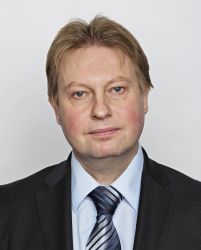 PhDr. Ing. Mgr. et Mgr. Ji Valenta, DBA
