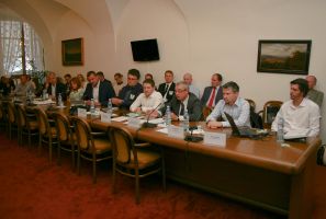 180906-UPV-2-1.jpg (Dokument, 491 KB) 180906-UPV-2-1.jpg (Dokument, 491 KB)