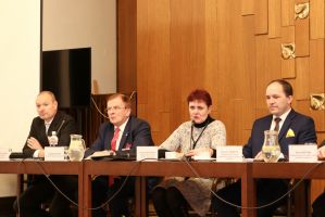 190117-UPV-seminar-5-male.jpg (Dokument, 736 KB) 190117-UPV-seminar-5-male.jpg (Dokument, 736 KB)
