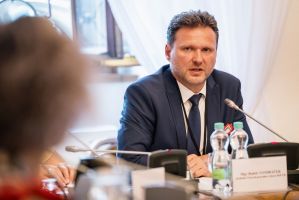 ks---presumpce-neviny-versus-svoboda-projevu-a-prvo-na-informace_017_18625_54598286344_o.jpg (Dokument, 230 KB) ks---presumpce-neviny-versus-svoboda-projevu-a-prvo-na-informace_017_18625_54598286344_o.jpg (Dokument, 230 KB)